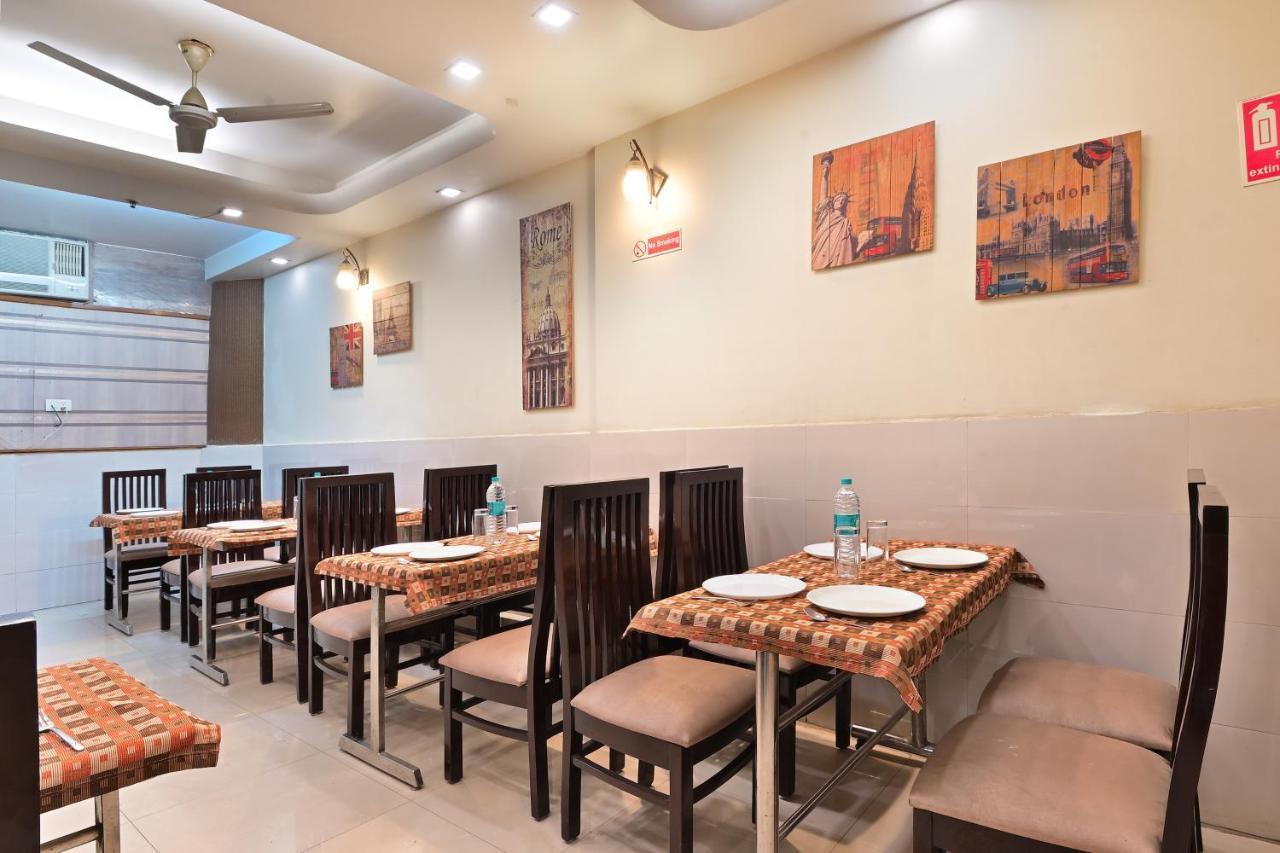 Hotel Aster Inn New Delhi Exterior foto