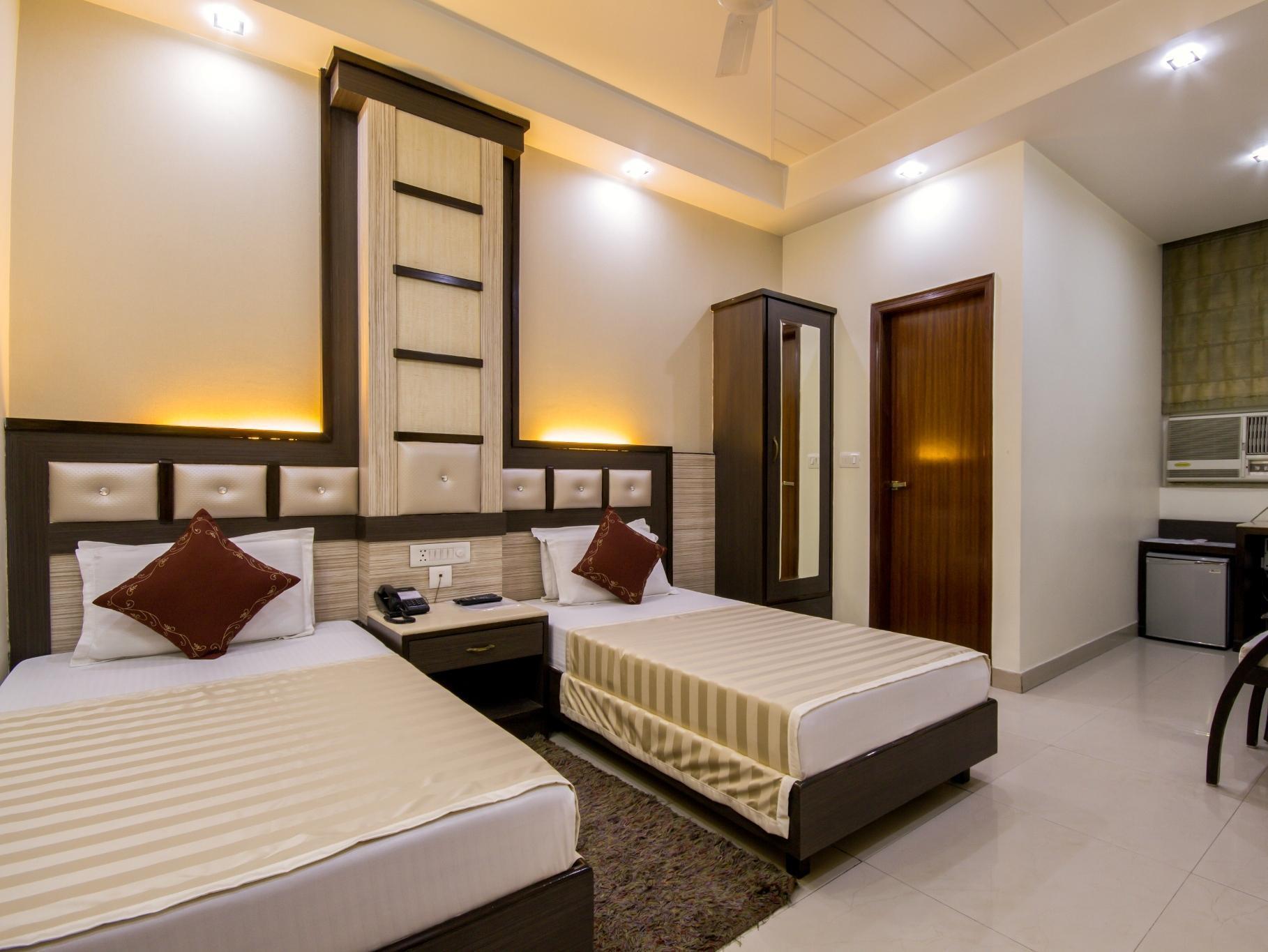 Hotel Aster Inn New Delhi Exterior foto
